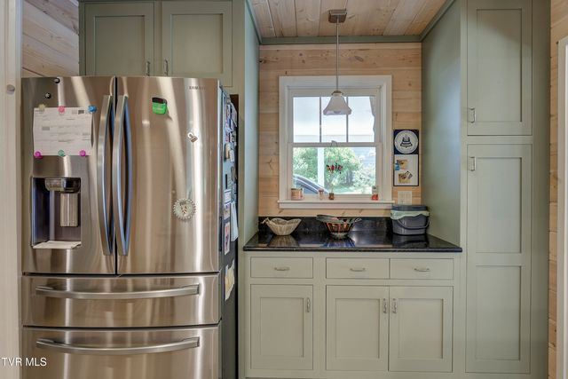 275 Heaton Creek Road, Roan Mountain, TN 37687
