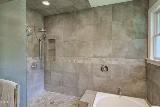 275 Heaton Creek Road, Roan Mountain, TN 37687