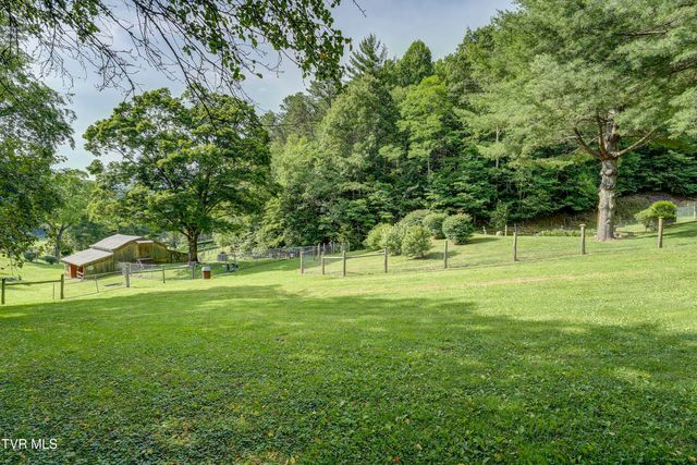 275 Heaton Creek Road, Roan Mountain, TN 37687