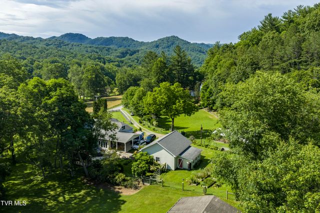 275 Heaton Creek Road, Roan Mountain, TN 37687