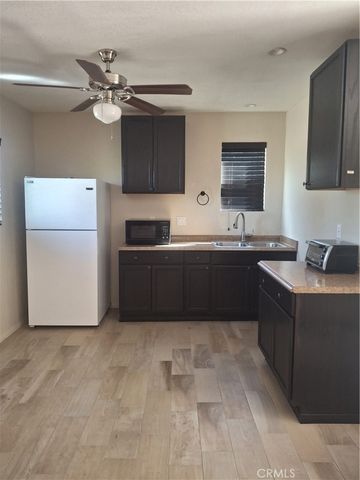 6873 Warren Vista, Yucca Valley, CA 92284
