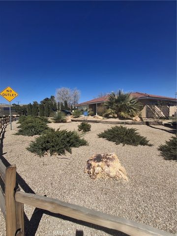 6873 Warren Vista, Yucca Valley, CA 92284