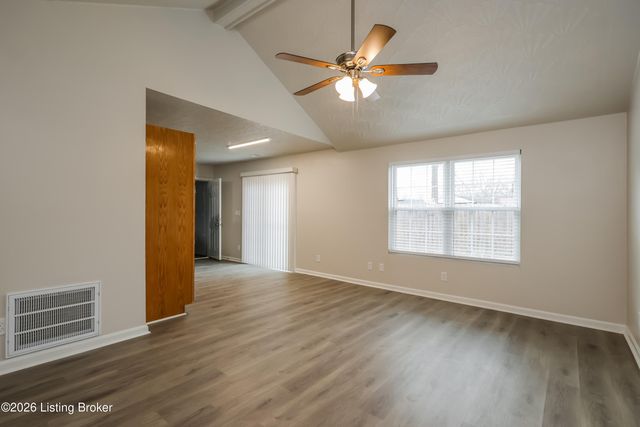 10830 Dorton Dr, Louisville, KY 40272