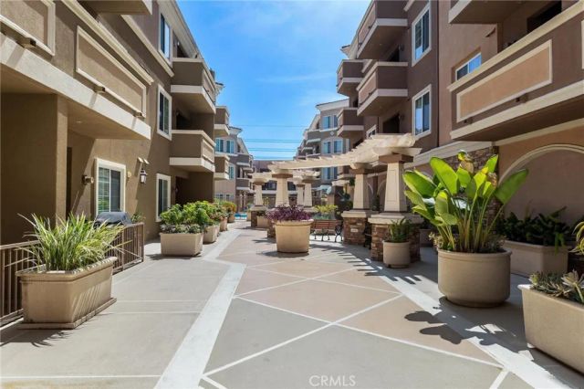 2750 Artesia 334, Redondo Beach, CA 90278