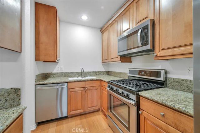 2750 Artesia 334, Redondo Beach, CA 90278