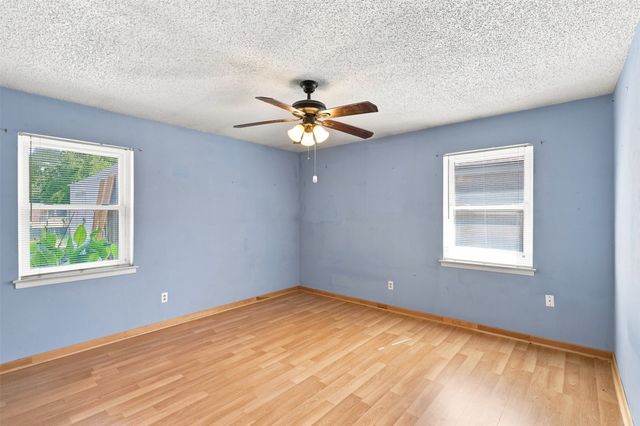 2107 10th Street, Mineral Wells, TX 76067