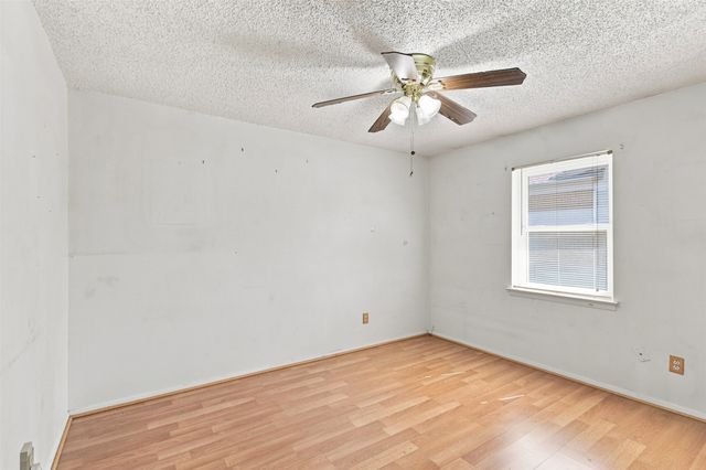 2107 10th Street, Mineral Wells, TX 76067