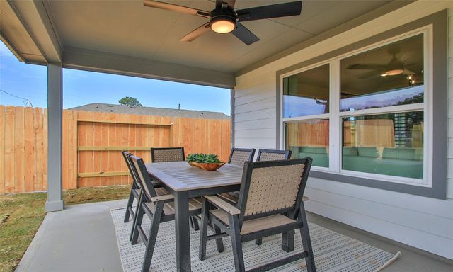 4024 Colony River Rock Boulevard, Pinehurst, TX 77362