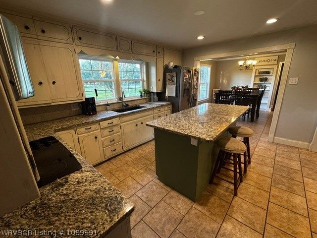404 Nixon Road, Lavaca, AR 72941