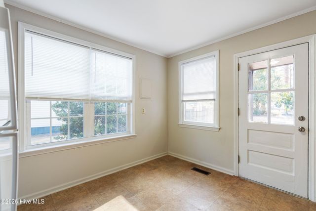 514 New River Drive, Jacksonville, NC 28540