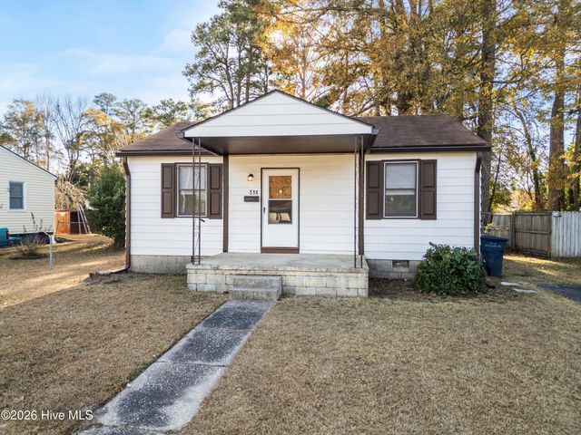 514 New River Drive, Jacksonville, NC 28540