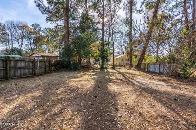 514 New River Drive, Jacksonville, NC 28540