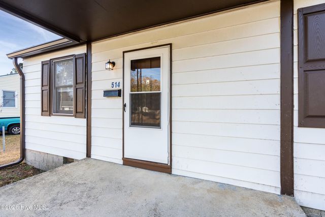 514 New River Drive, Jacksonville, NC 28540