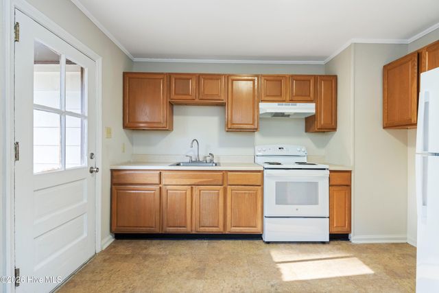 514 New River Drive, Jacksonville, NC 28540