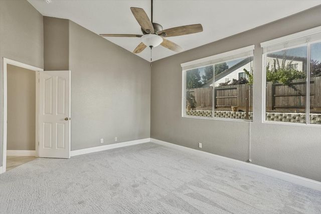 1525 Brook Ridge Way, Roseville, CA 95678