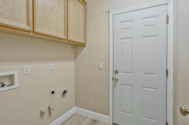 1525 Brook Ridge Way, Roseville, CA 95678