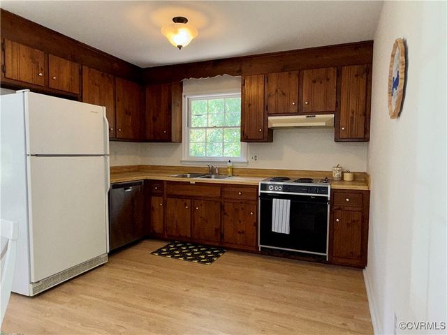 4825 Wilconna Rd, Chesterfield, VA 23832