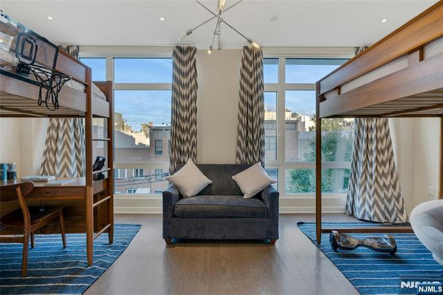 316 Park Avenue 2, Hoboken, NJ 07030