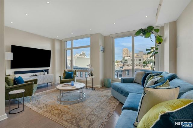 316 Park Avenue 2, Hoboken, NJ 07030