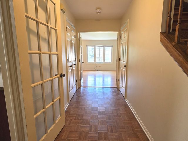 4129 FLORENCE Way, Glenview, IL 60025