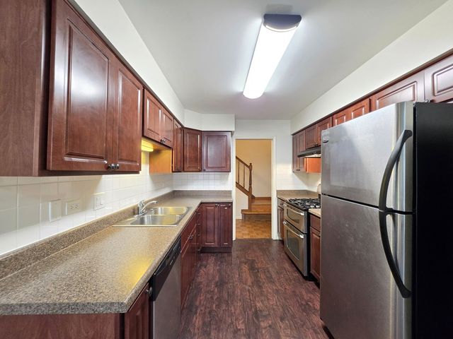 4129 FLORENCE Way, Glenview, IL 60025