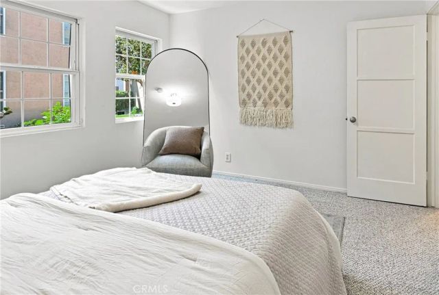 15034 Dickens Street 4, Sherman Oaks, CA 91403