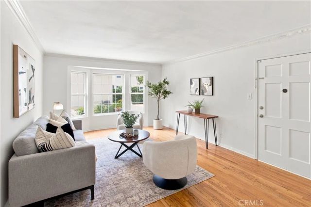 15034 Dickens Street 4, Sherman Oaks, CA 91403