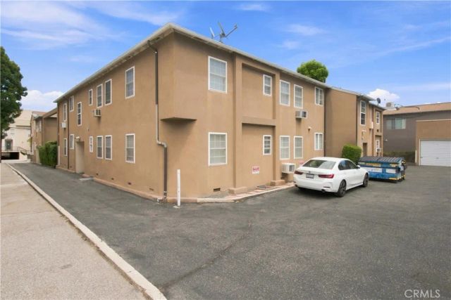 15034 Dickens Street 4, Sherman Oaks, CA 91403