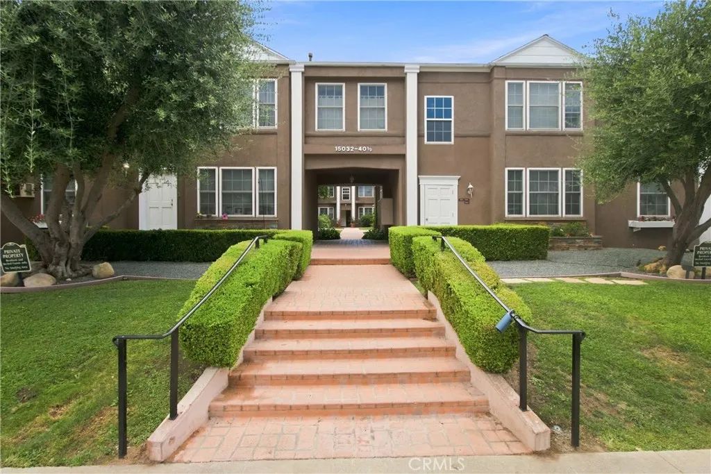 15034 Dickens Street 4, Sherman Oaks, CA 91403