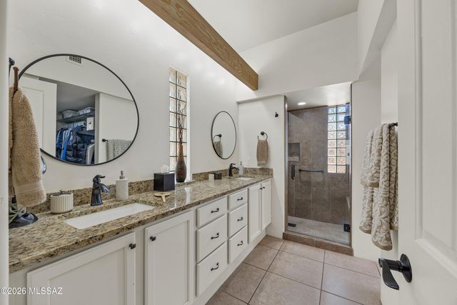 11792 N Vía De La Verbenita, Oro Valley, AZ 85737