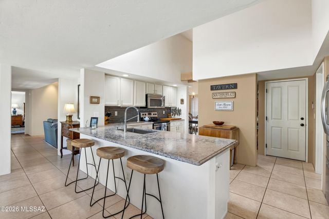 11792 N Vía De La Verbenita, Oro Valley, AZ 85737