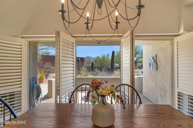 11792 N Vía De La Verbenita, Oro Valley, AZ 85737