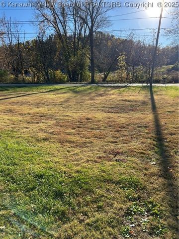 408 Harbour Lane, Hurricane, WV 25526