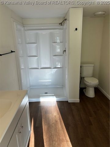 408 Harbour Lane, Hurricane, WV 25526