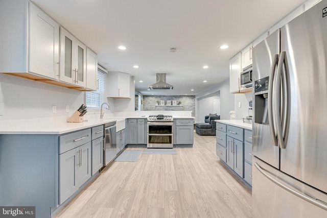 8501 AQUEDUCT RD, Potomac, MD 20854