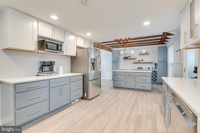 8501 AQUEDUCT RD, Potomac, MD 20854