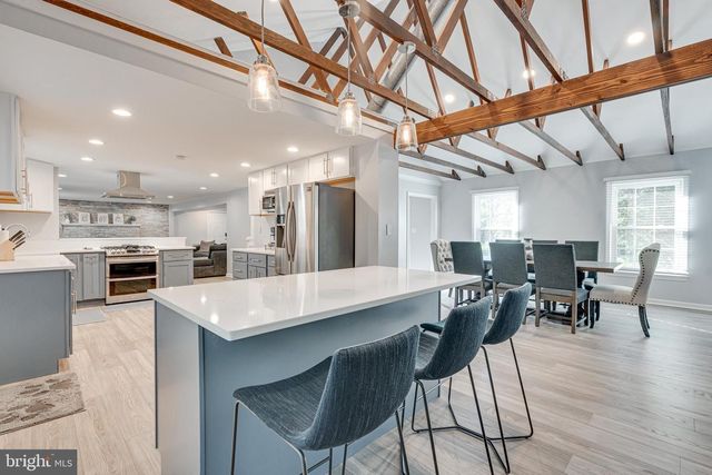 8501 AQUEDUCT RD, Potomac, MD 20854