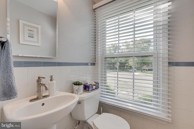 8501 AQUEDUCT RD, Potomac, MD 20854