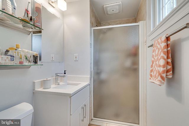 8501 AQUEDUCT RD, Potomac, MD 20854