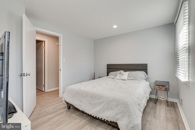 8501 AQUEDUCT RD, Potomac, MD 20854