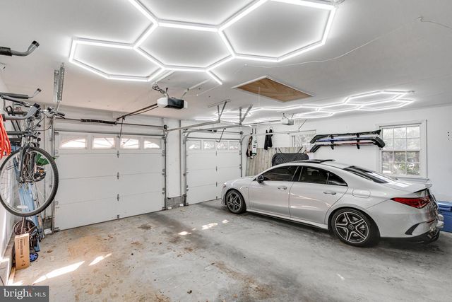 8501 AQUEDUCT RD, Potomac, MD 20854