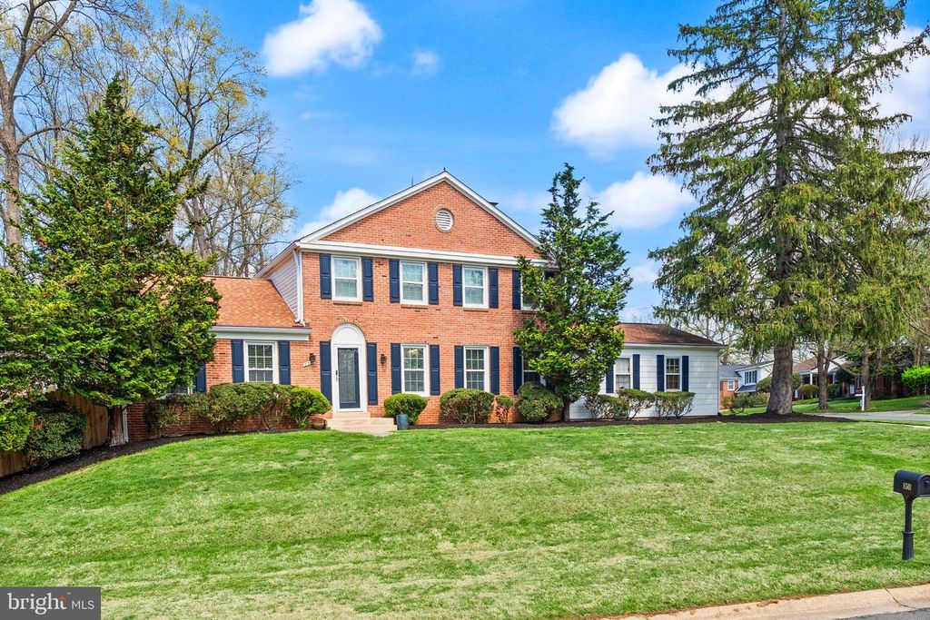 8501 AQUEDUCT RD, Potomac, MD 20854