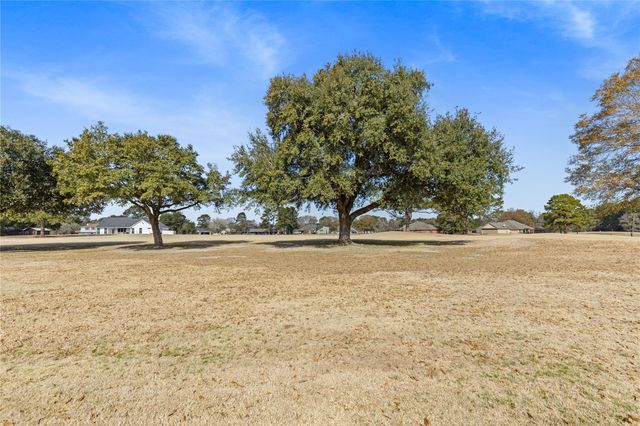 67 Westwood Drive E, Trinity, TX 75862