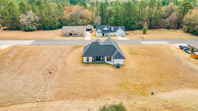 67 Westwood Drive E, Trinity, TX 75862