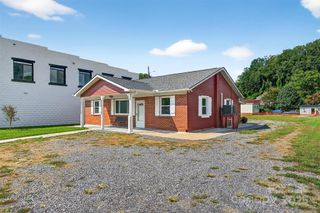262 Catawba Avenue, Old Fort, NC 28762