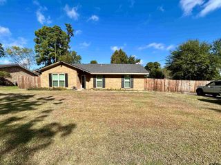 113 E Larkspur, White Oak, TX 75693