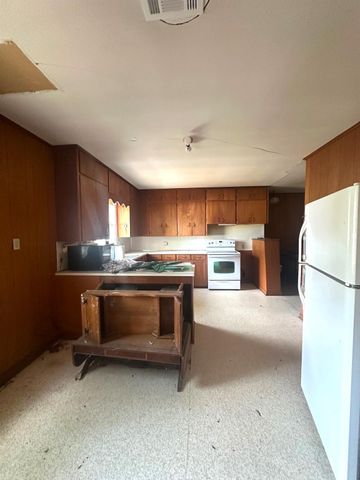 127 N Mechanic Street, Bellville, TX 77418