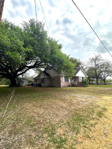 127 N Mechanic Street, Bellville, TX 77418