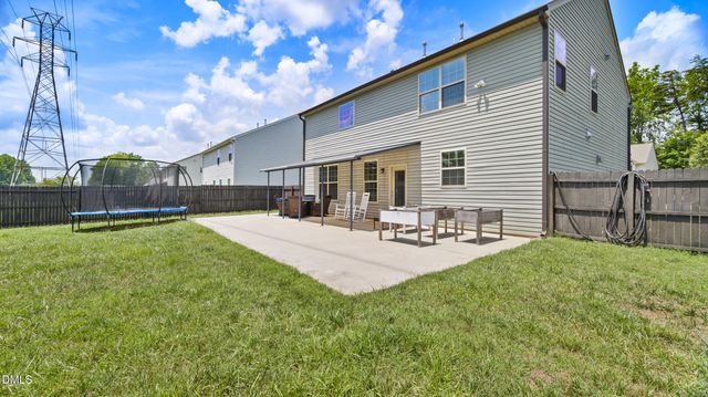 231 Fair Oaks Court, Mebane, NC 27302