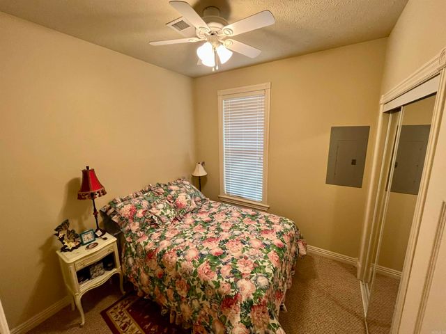 16 Sunset Dr., Greers Ferry, AR 72067